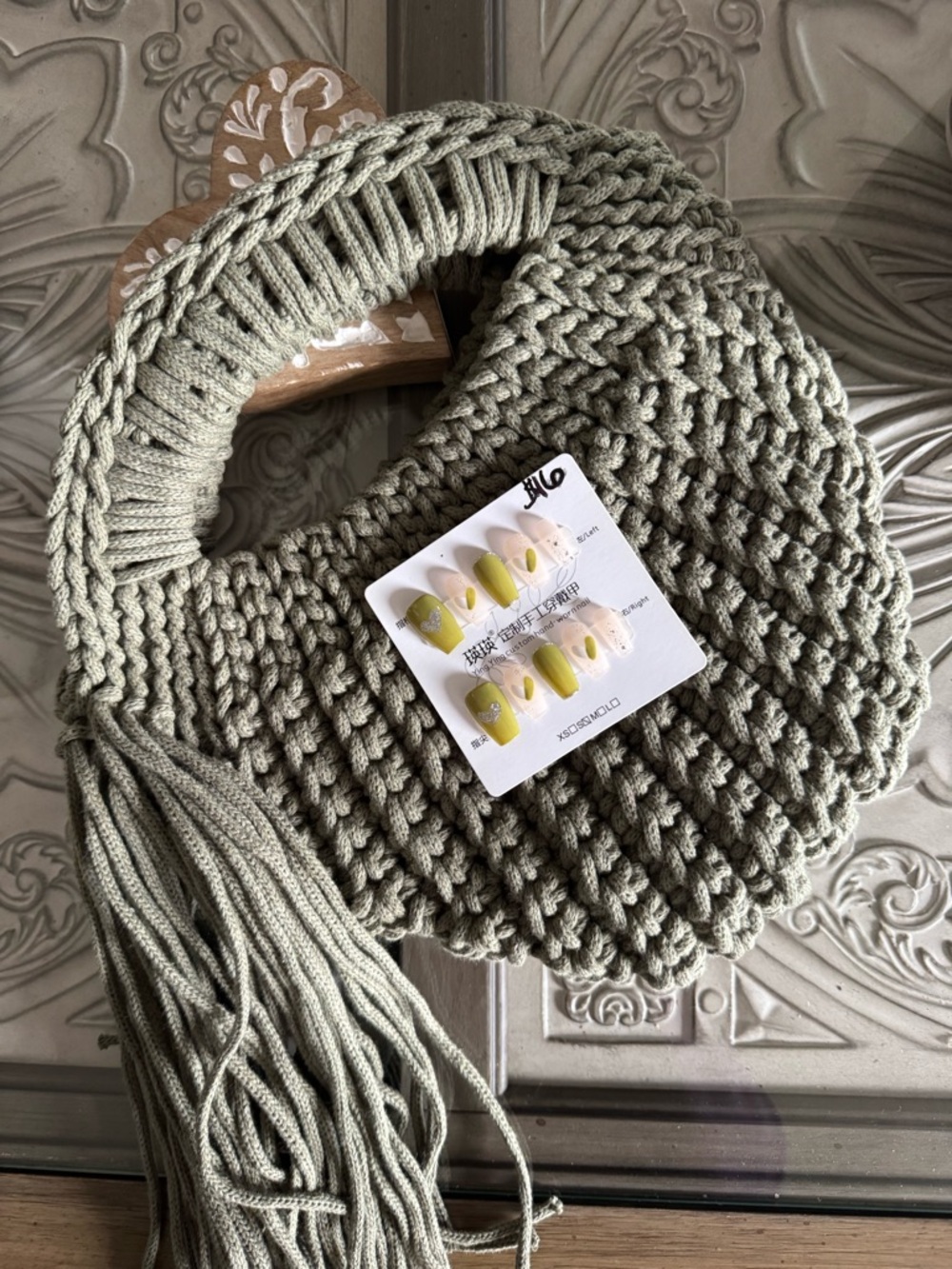 Bonito Bolso Handcrafted Crochet Fringe Shoulder Bag in Sage by Yvonne - Picture 6 of 7